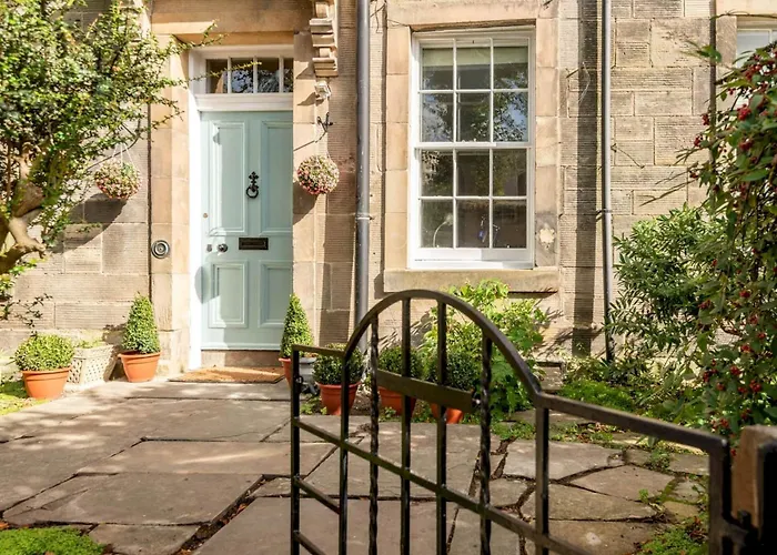 Skye Sands - Westview House