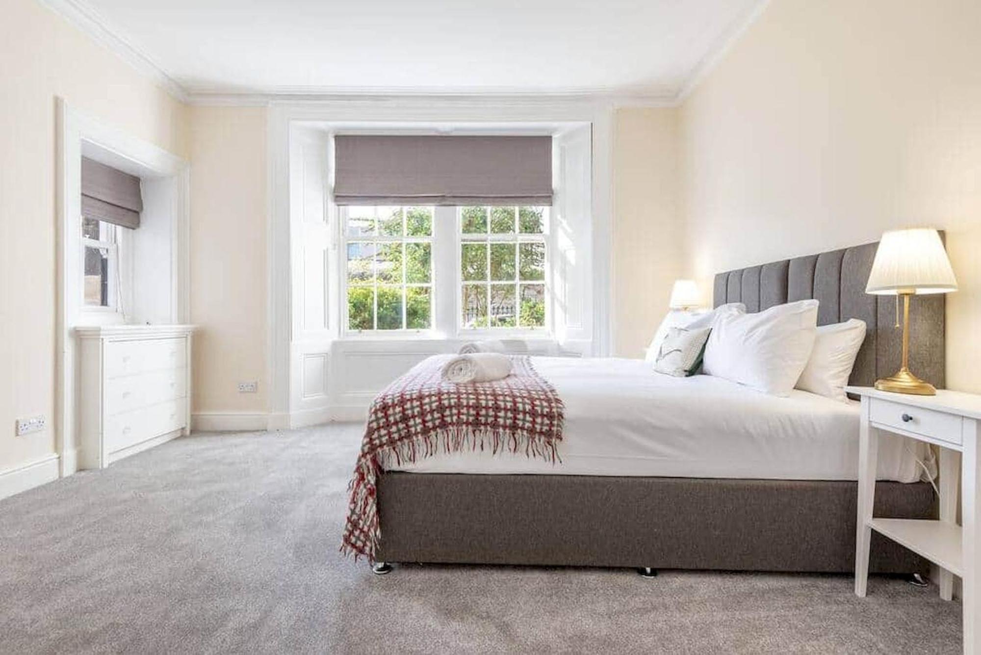 Skye Sands - Westview House Apartment *