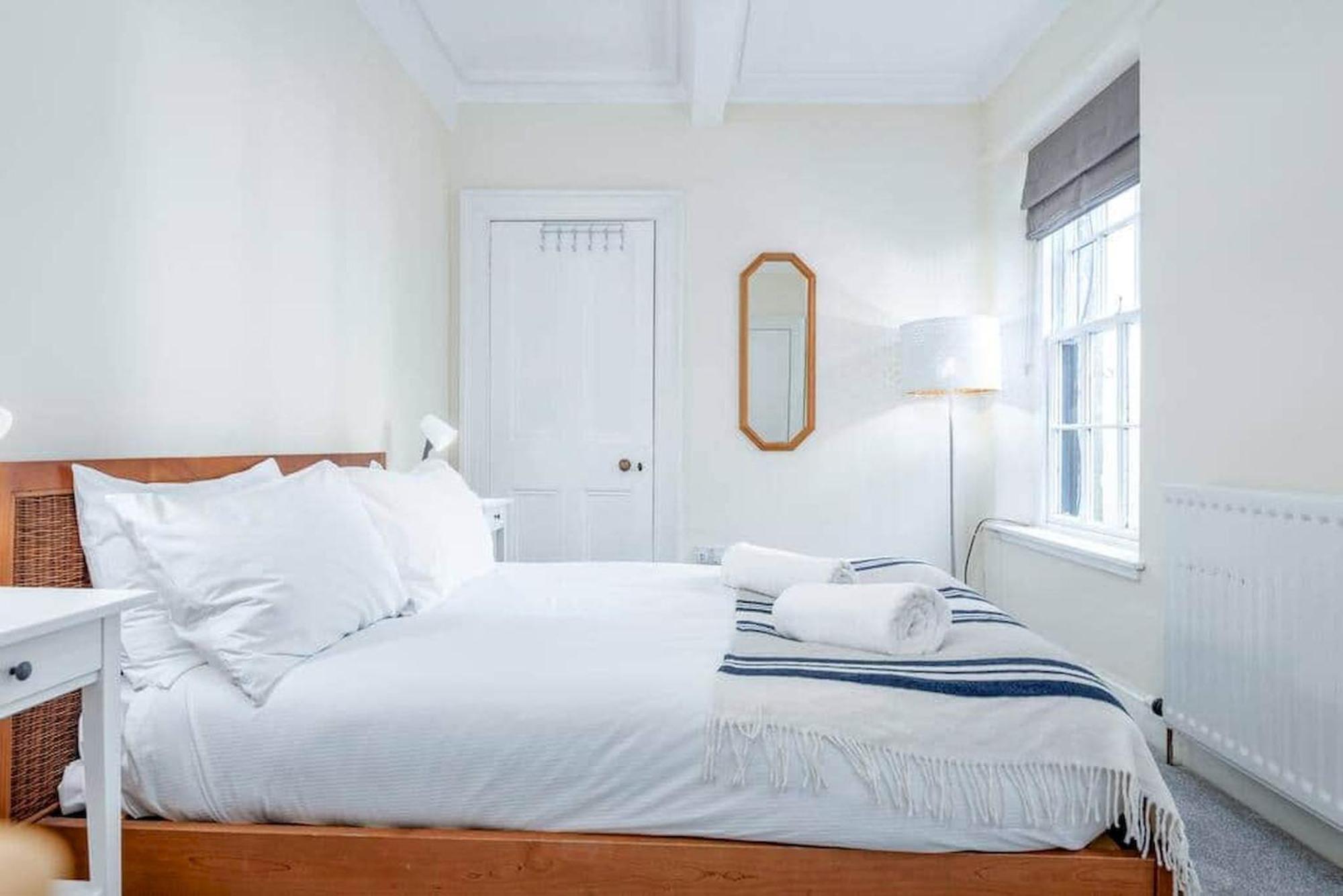 Skye Sands - Westview House Apartment *
